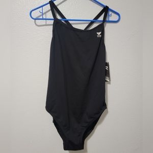 Tyr one piece